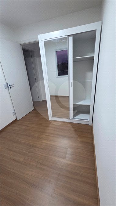 Apartamento à venda com 2 quartos em Vila Zat, São Paulo, SP