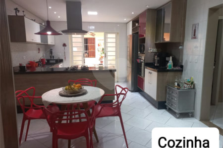 Casa Térrea à venda com 3 quartos em Jardim Virginia Bianca, São Paulo, SP