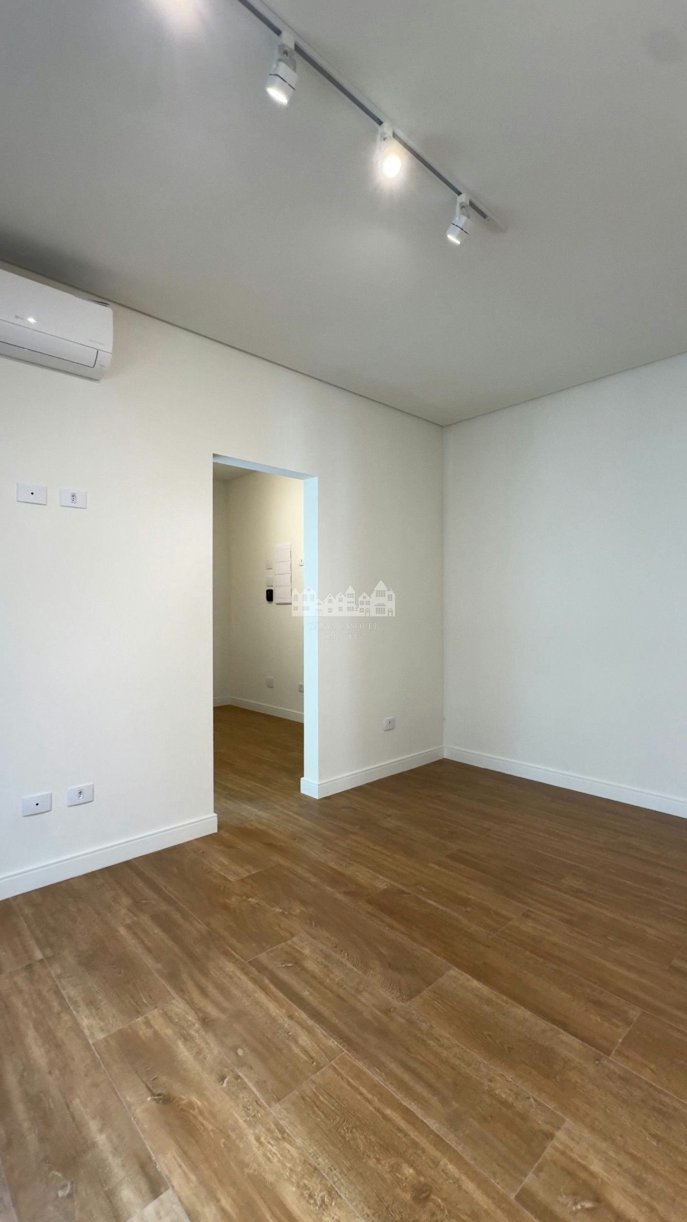 Casa térrea à venda com 3 suítes, em Nova Gardênia, Atibaia - SP