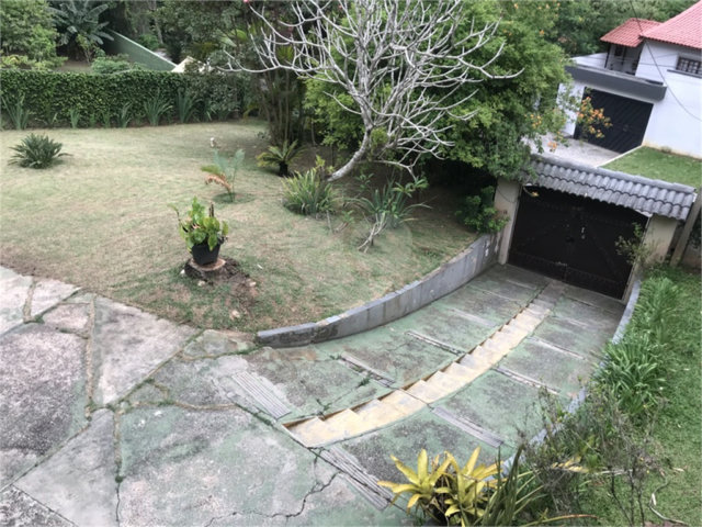 Sobrado à venda com 3 suítes em Serra da Cantareira, Mairiporã, SP