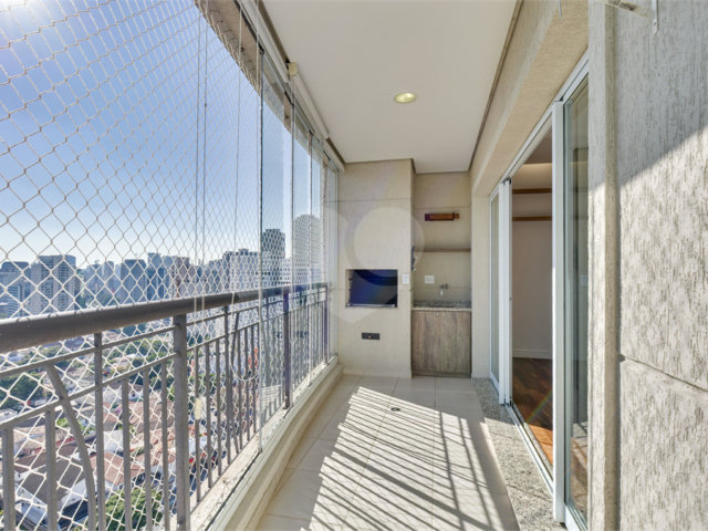 Apartamento à venda com 3 quartos, sendo 1 suíte,  em Santo Amaro, São Paulo, SP