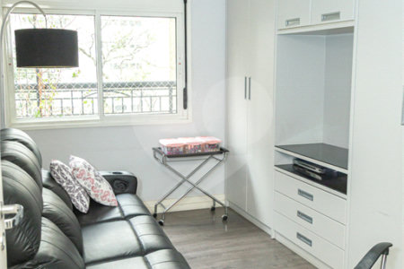 Apartamento à venda com 4 quartos, sendo 2 suítes, em Moema, São Paulo, SP