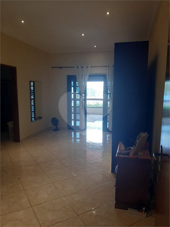 Casa à venda com 3 quartos, sendo 1 suíte,  em Residencial Colinas, Mogi das Cruzes, SP