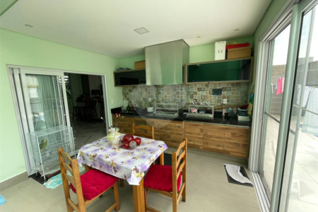 Casa à venda com 1 quarto, sendo 3 suítes, no condomínio Aruã Brisas I, Mogi das Cruzes - SP