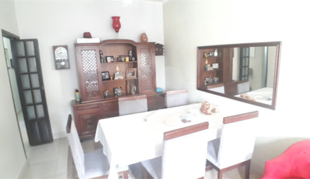 Casa Térrea à venda com 4 quartos, sendo 1 suíte,  em Vila Romero, São Paulo, SP