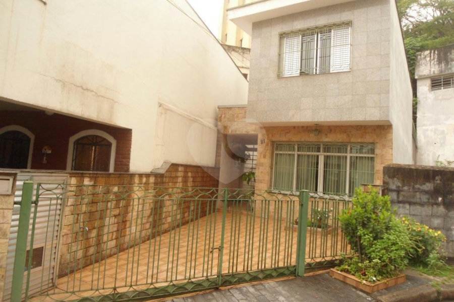 Casa à venda com 3 quartos no condomínio Travessa Quefren,21, São Paulo - SP