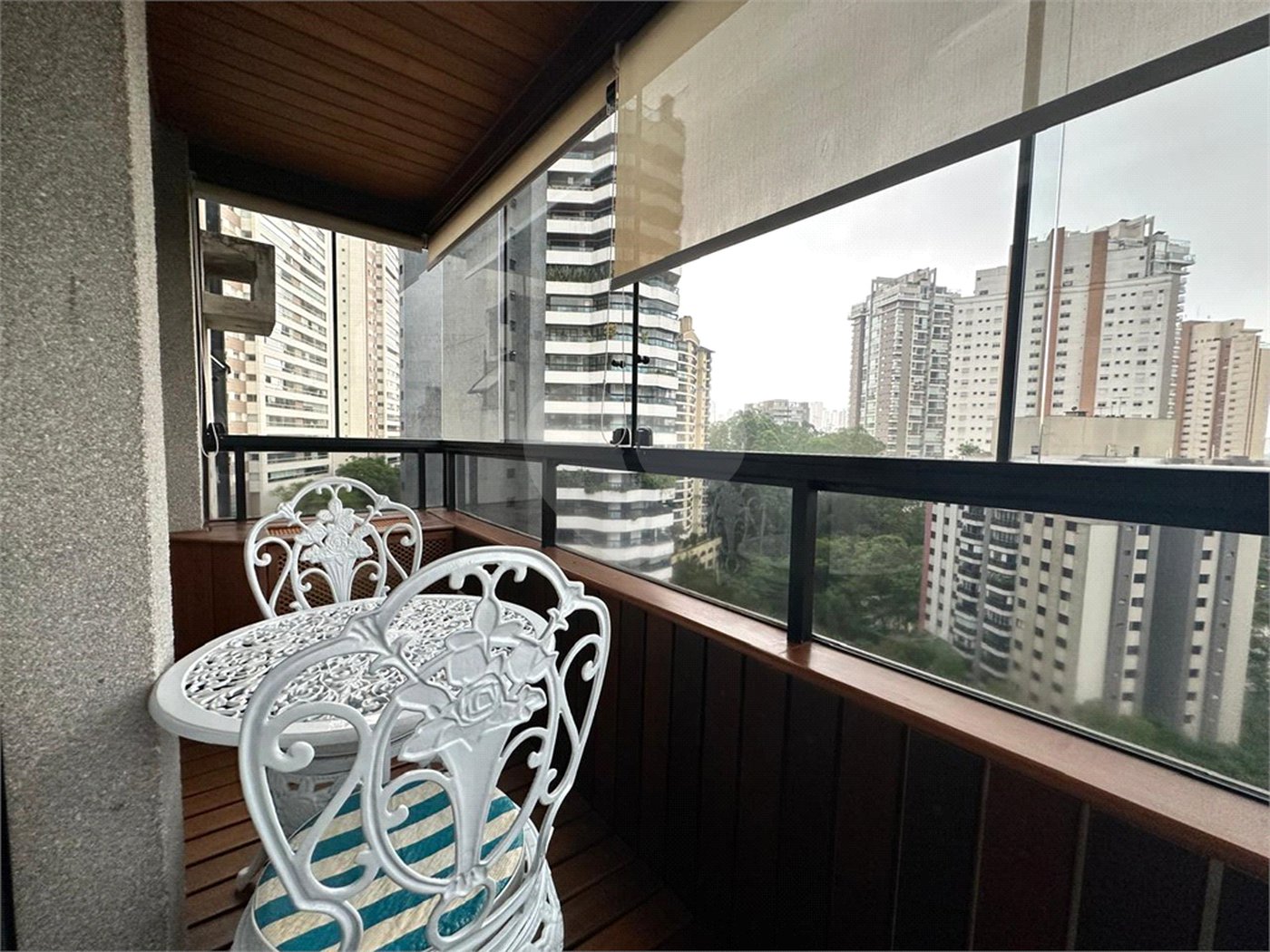 Apartamento à venda com 4 quartos, sendo 3 suítes,  em Vila Andrade, São Paulo, SP