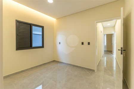 Casa à venda com 3 quartos, sendo 1 suíte, no condomínio Reserva do Vale, Caçapava - SP