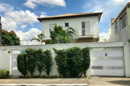 Casa à venda com 3 quartos, sendo 1 suíte, no condomínio San Marco, São Paulo - SP