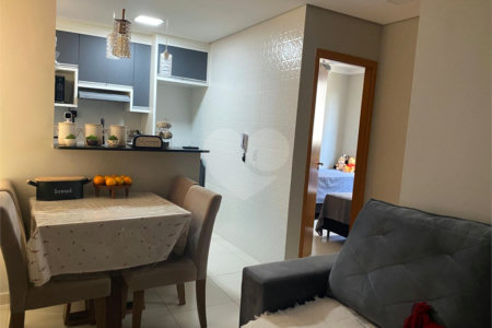 Apartamento à venda com 2 quartos em Olaria, Salto, SP