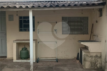 Casa à venda com 4 quartos, sendo 1 suíte, em Vila Cordeiro, São Paulo, SP