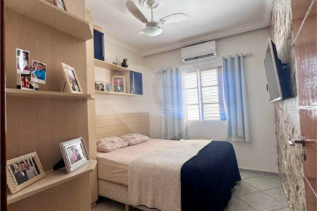 Sobrado à venda com 3 quartos, sendo 1 suíte, em Jardim Morada do Sol, Indaiatuba, SP