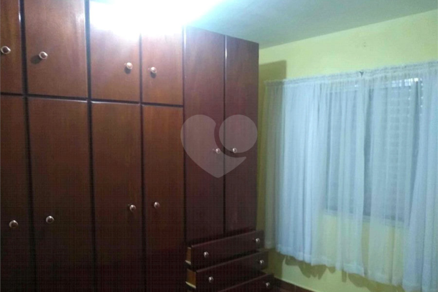 Sobrado à venda com 3 quartos no Brasilândia, São Paulo, SP