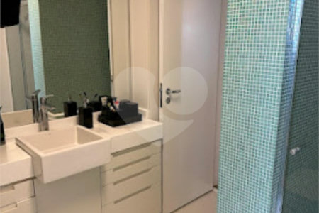 Apartamento à venda com 3 quartos, sendo 1 suíte, em Higienópolis, São Paulo, SP