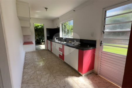 Casa à venda ou para alugar com 3 suítes no condomínio Acmti - Colinas do Mosteiro, Terras de Itaici e Recanto dos Pássaros, Indaiatuba - SP