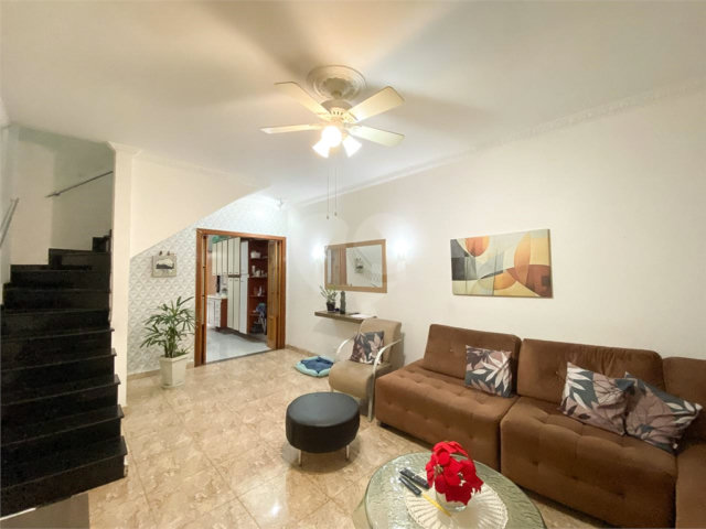Sobrado à venda com 2 quartos em Vila Guilherme, São Paulo, SP