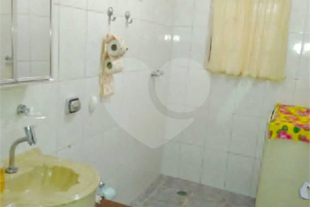 Casa à venda com 2 quartos, sendo 1 suíte, em Vila Dom Pedro I, São Paulo, SP