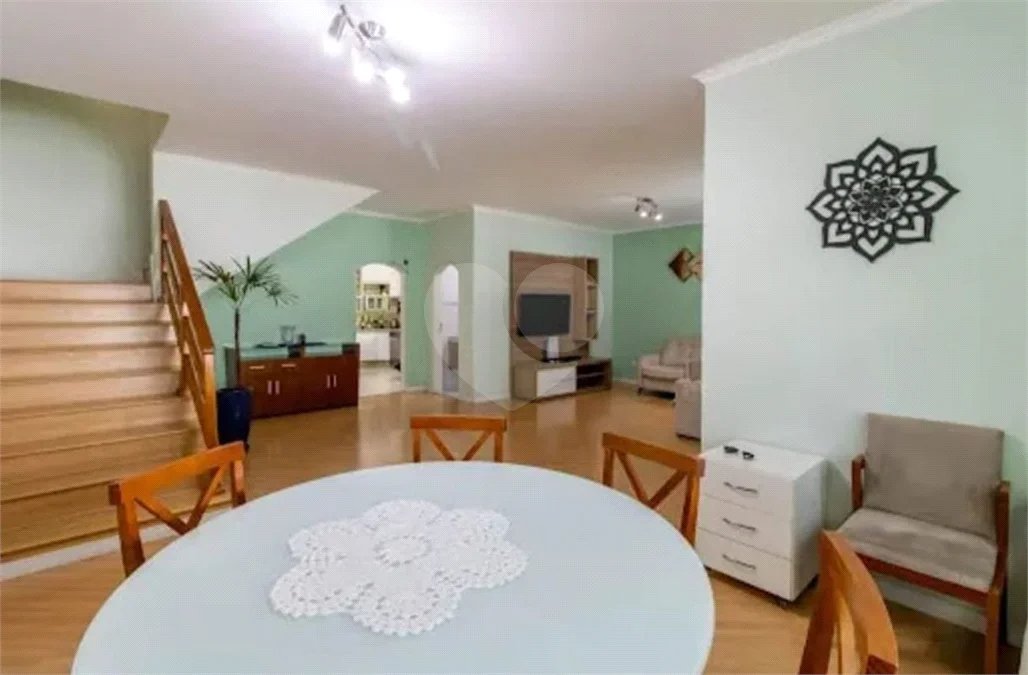 Sobrado à venda no Jardim Bom Clima, com 300 m² com 3 dormitórios piscina e churrasqueira