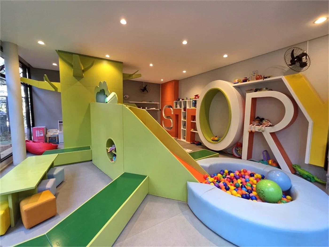 Apartamento à venda com 2 quartos, sendo 1 suíte, em Pinheiros, São Paulo, SP