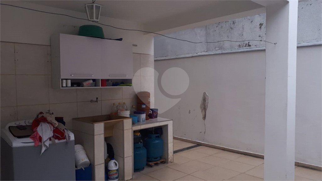 Sobrado à venda com 3 quartos, sendo 1 suíte,  em Vila Caputera, Mogi das Cruzes, SP