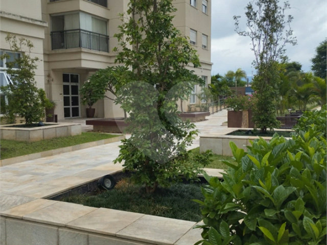 Apartamento à venda com 2 quartos, sendo 1 suíte,  em Jardim Flor da Montanha, Guarulhos, SP
