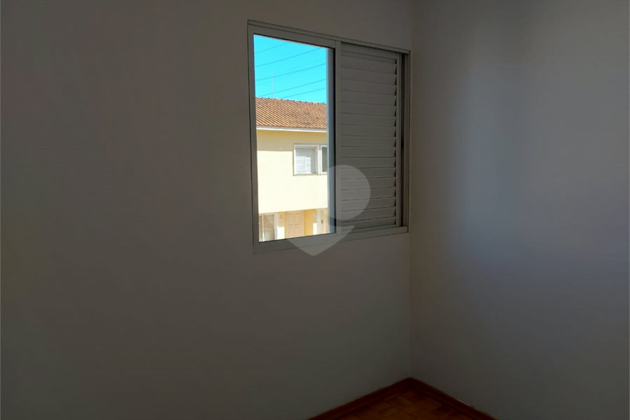 Casa à venda com 3 quartos, sendo 1 suíte, no condomínio Vila das Macieiras, São Paulo - SP