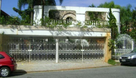 Casa à venda com 4 suítes em Vila Tramontano, São Paulo, SP