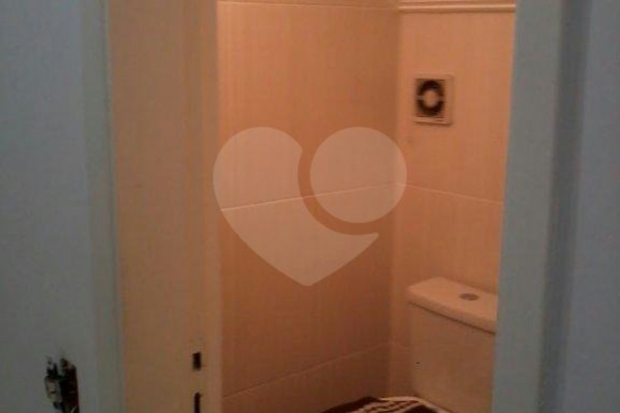 Sobrado à venda com 3 quartos, sendo 1 suíte, em Vila Galvão, Guarulhos, SP