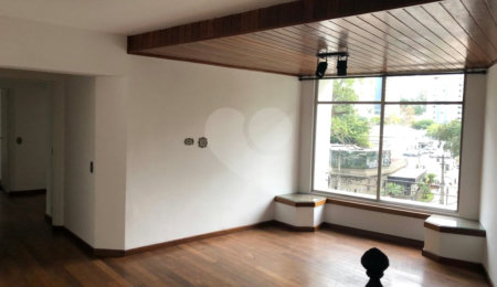 Apartamento à venda com 3 quartos, sendo 1 suíte,  em Vila Andrade, São Paulo, SP