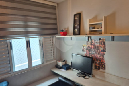 Sobrado à venda com 2 quartos, sendo 1 suíte, em Vila Nivi, São Paulo, SP