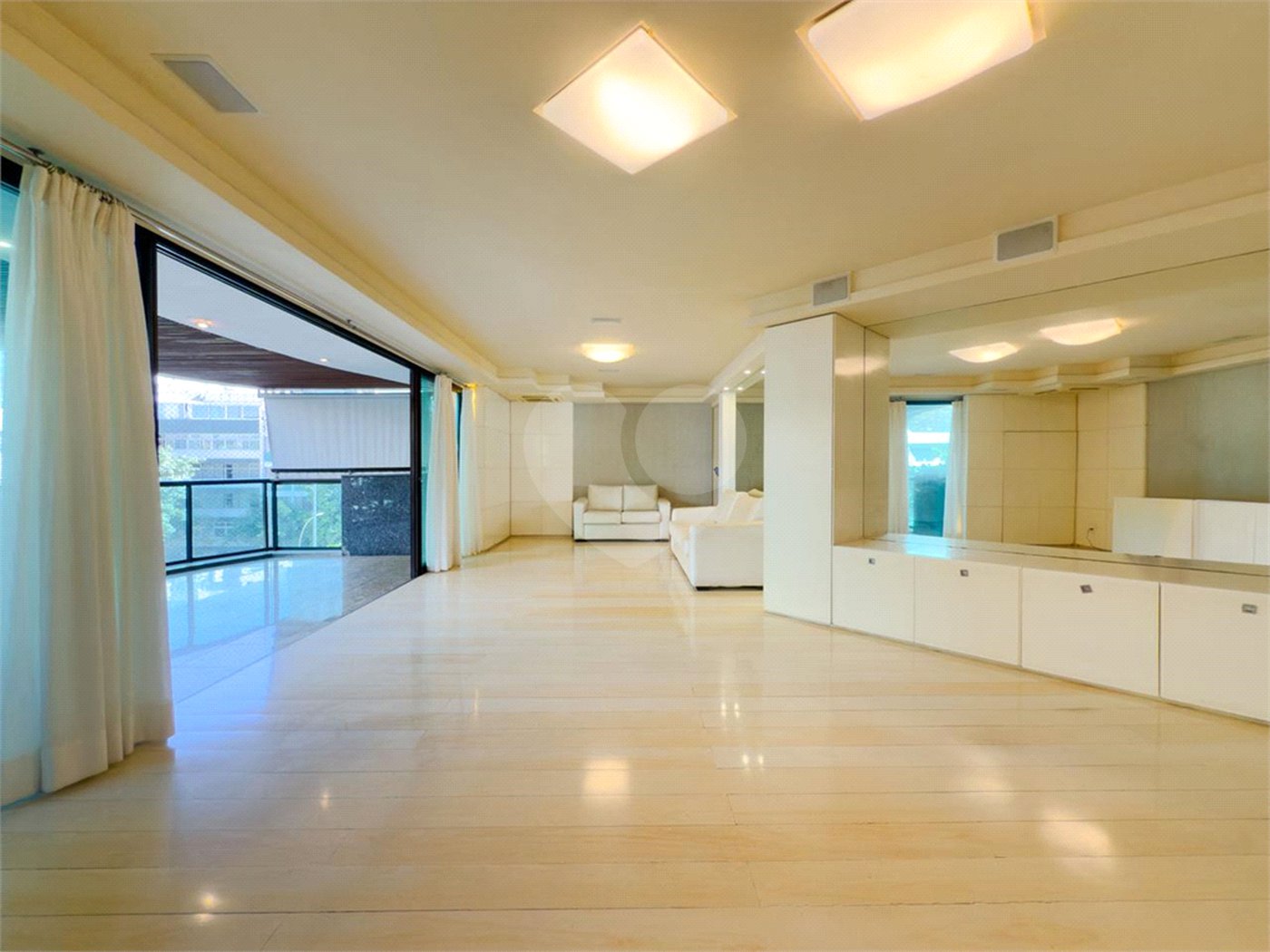 Apartamento à venda com 3 quartos, sendo 2 suítes, em Leblon, Rio de Janeiro, RJ