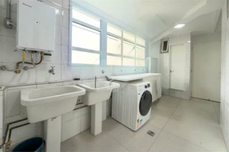 Apartamento com 205 metros no Campo Belo