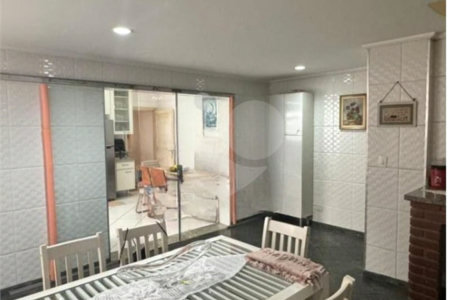 Sobrado à venda com 3 quartos, sendo 2 suítes, em Vila Maria Alta, São Paulo, SP
