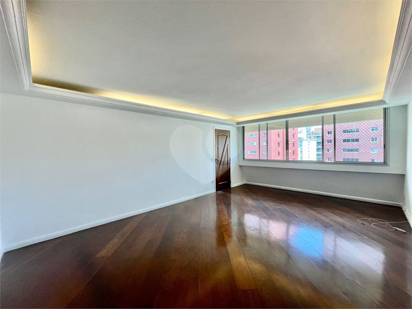 Apartamento à venda com 3 quartos, sendo 1 suíte, em Itaim Bibi, São Paulo, SP