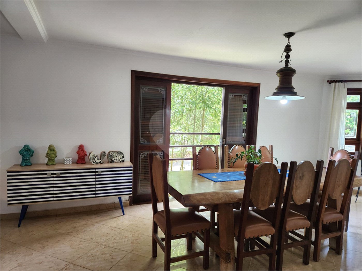 Casa à venda com 5 suítes no condomínio Suíça da Cantareira, Mairiporã - SP