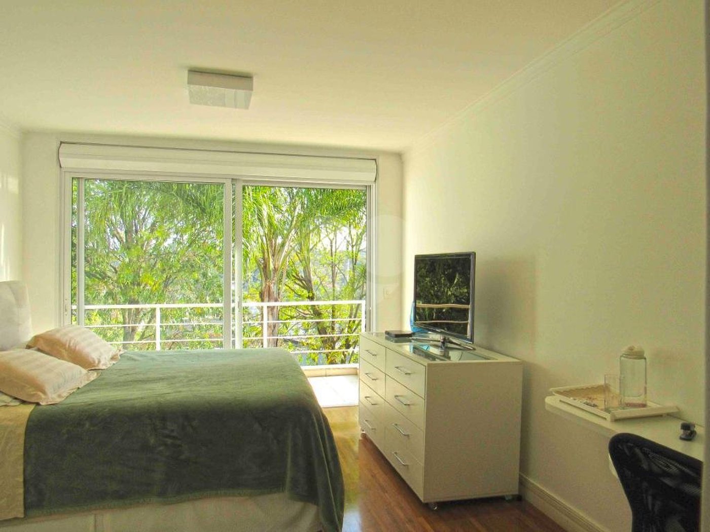 Casa à venda com 4 suítes no condomínio Residencial Giardino Pirandello, São Paulo - SP