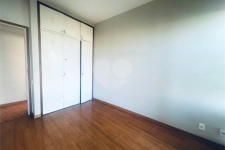 Apartamento à venda com 3 quartos, sendo 1 suíte, em Lagoa, Rio de Janeiro, RJ