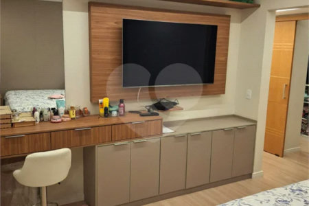 Apartamento à venda com 3 suítes em Santana, São Paulo, SP