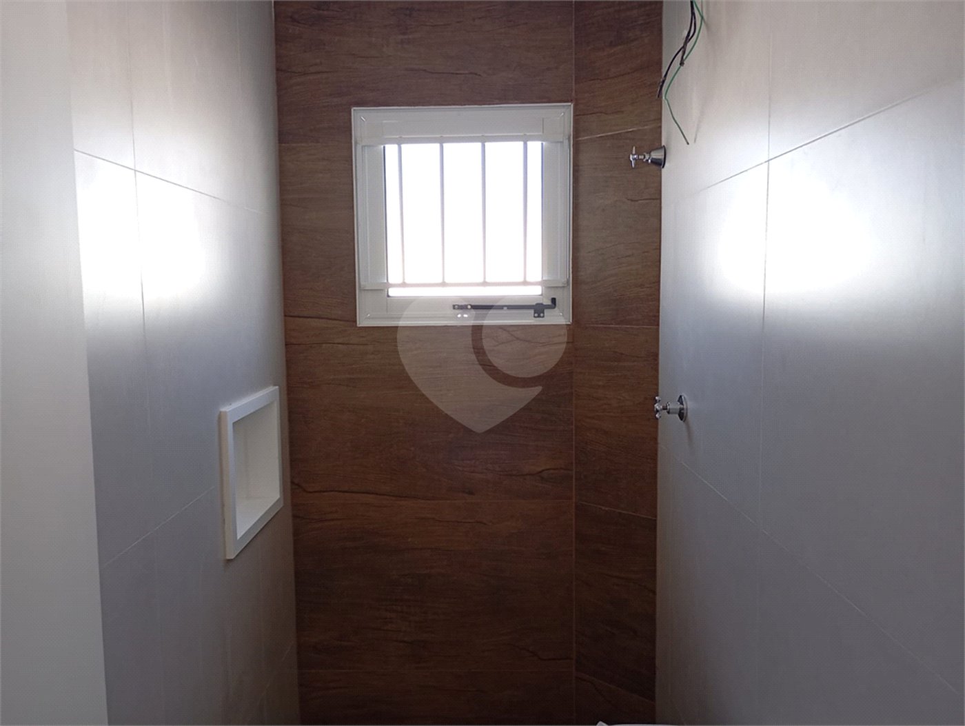 Apartamento à venda com 2 quartos em Lopes de Oliveira, Sorocaba, SP