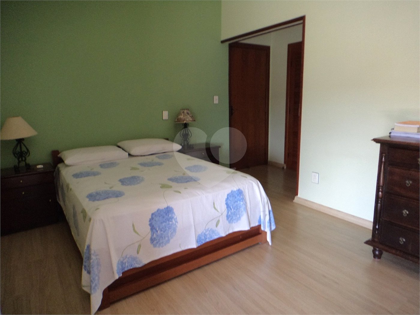 Casa à venda com 4 suítes em Nova Gardênia, Atibaia, SP