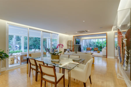 Casa Térrea à venda ou para alugar com 4 suítes em Alto da Boa Vista, São Paulo, SP