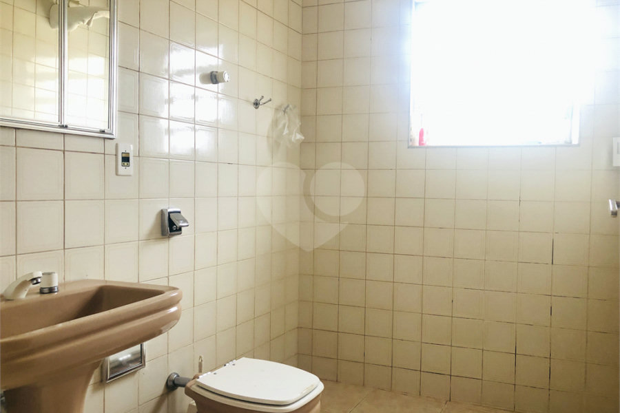 Sobrado à venda com 3 quartos, sendo 1 suíte, em Vila Romero, São Paulo, SP