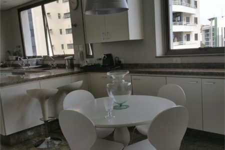 Apartamento à venda ou para alugar com 4 suítes em Vila Suzana, São Paulo, SP