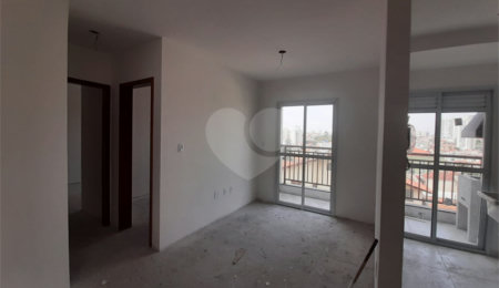 Apartamento à venda com 2 quartos, sendo 1 suíte,  em Parada Inglesa, São Paulo, SP
