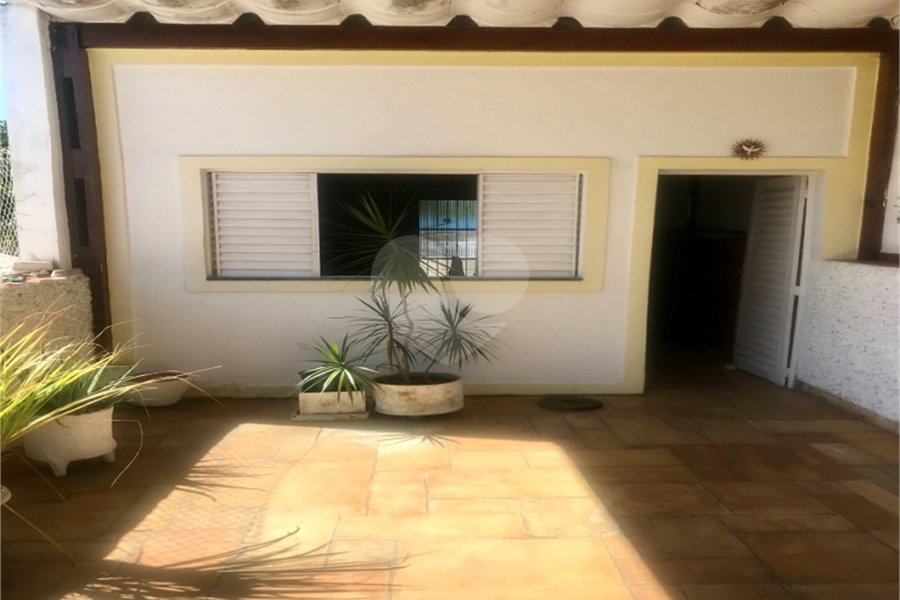 Sobrado à venda com 4 quartos, sendo 1 suíte, em Vila Gustavo, São Paulo, SP