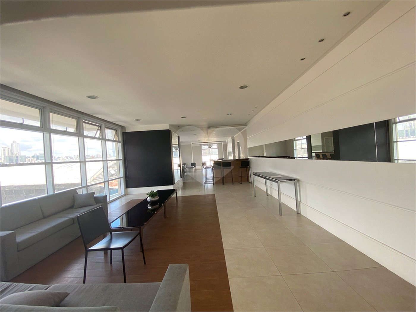 Apartamento à venda com 3 suítes em Barra Funda, São Paulo, SP