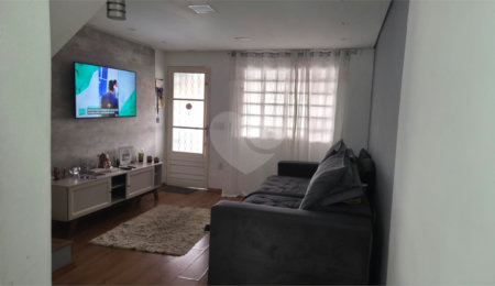 Casa à venda com 2 quartos no condomínio Residencial Vila da Paz, Mogi das Cruzes - SP