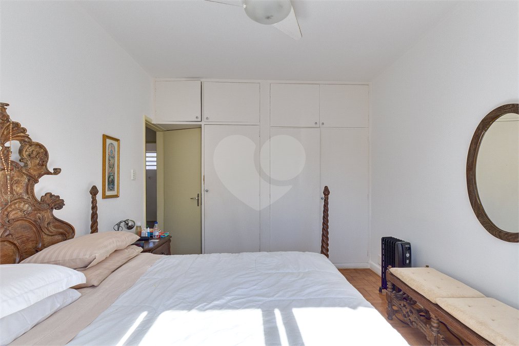 Casa de Vila à venda com 4 quartos, sendo 1 suíte, em Alto da Boa Vista, São Paulo, SP