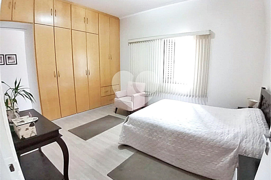 Sobrado à venda com 13 quartos, sendo 1 suíte,  em Jardim São Paulo(zona Norte), São Paulo, SP