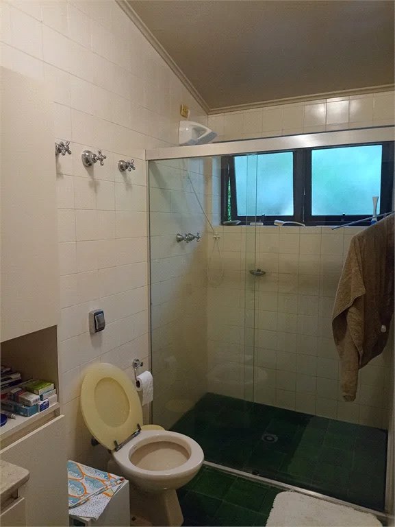 Casa à venda com 4 quartos, sendo 2 suítes,  em Morumbi, São Paulo, SP